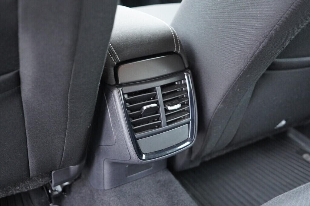 OV190V09577_33.webp_KAMIQ Ambition 1.0 TSI 70 kW manuál, DPH