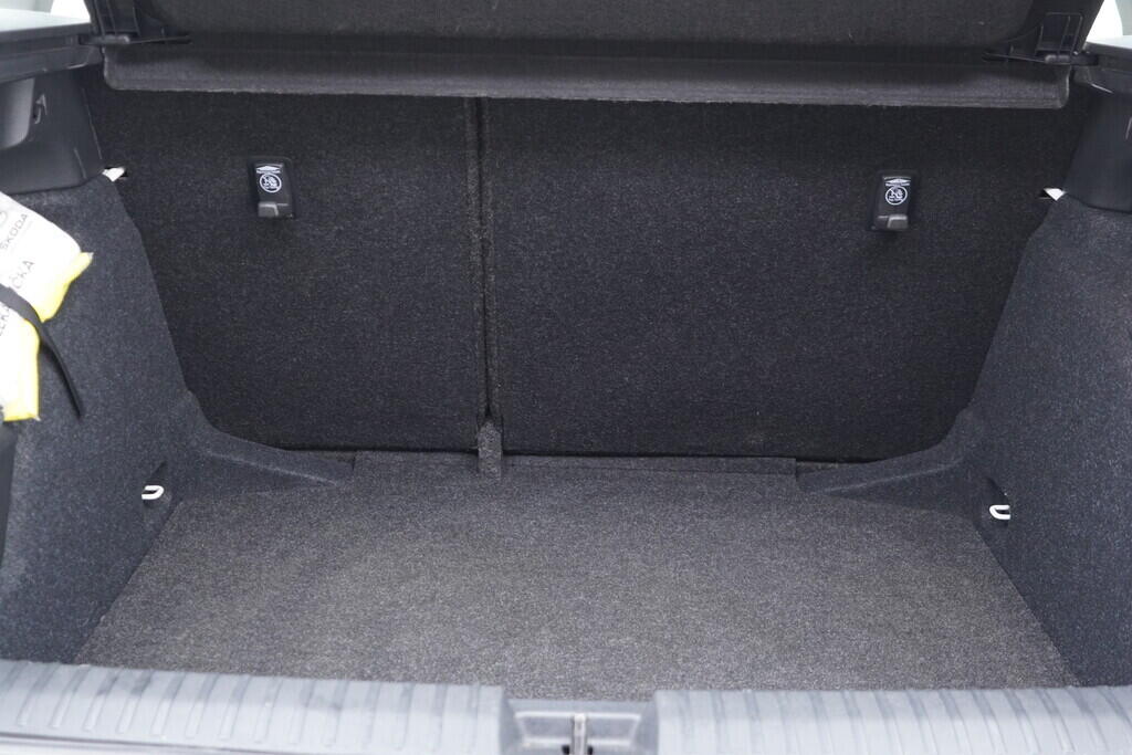 OV190V09577_35.webp_KAMIQ Ambition 1.0 TSI 70 kW manuál, DPH