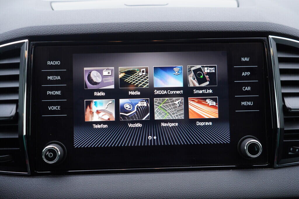 OV190V09578_30.webp_KAROQ Style 1.5 TSI 110 kW automat, DPH