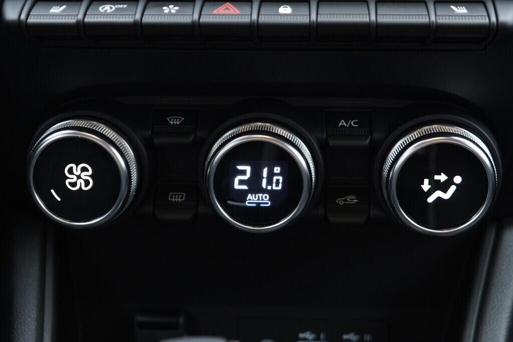 OV190V09579_33.webp_CAPTUR Techno  1.3 TCe 140 EDC 103 kW automat, DPH