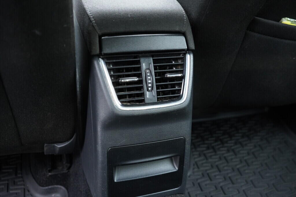 OV190V09581_36.webp_OCTAVIA Ambition 1.6 TDI 85 kW manuál