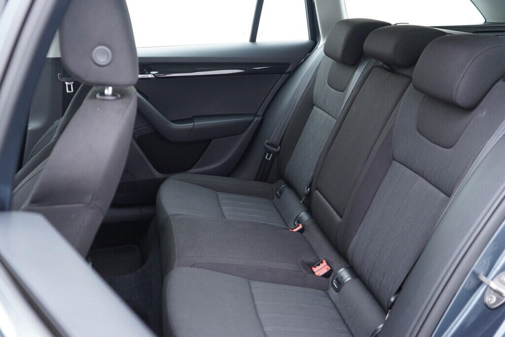 OV190V09585_38.webp_OCTAVIA Style 2.0 TDI 110 kW automat, DPH