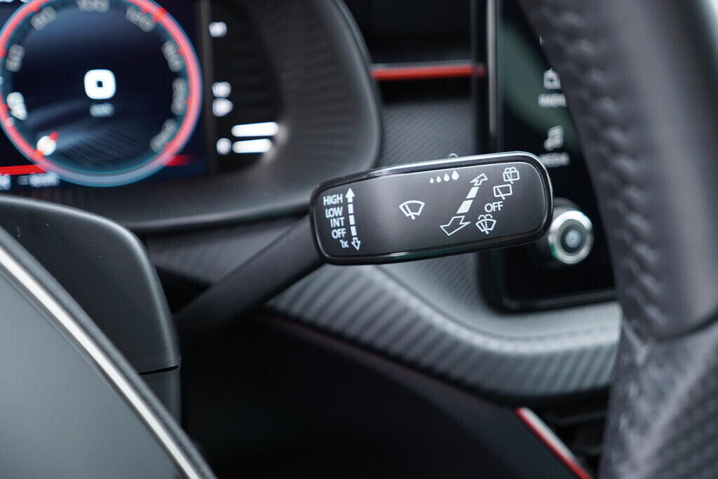 OV190V09587_24.webp_KAMIQ Monte Carlo 1.5 TSI 110 kW automat