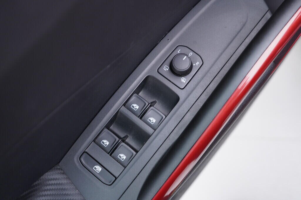 OV190V09588_20.webp_FABIA Monte Carlo 1.5 TSI 110 kW automat, DPH