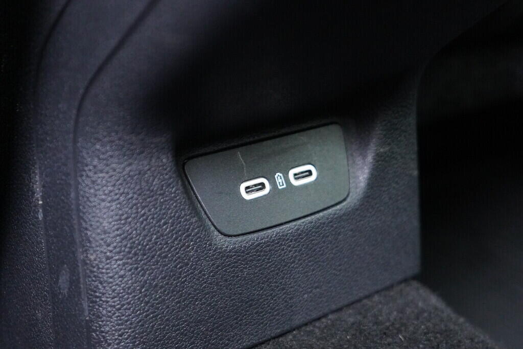 OV190V09588_27.webp_FABIA Monte Carlo 1.5 TSI 110 kW automat, DPH