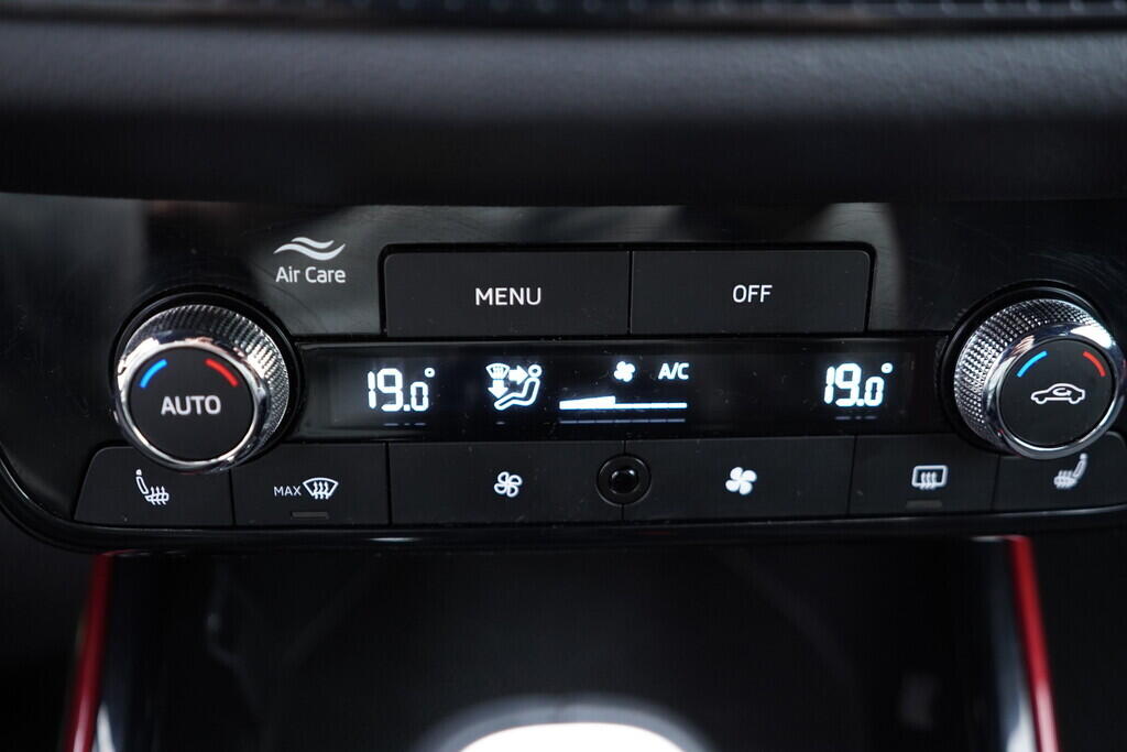 OV190V09588_37.webp_FABIA Monte Carlo 1.5 TSI 110 kW automat, DPH