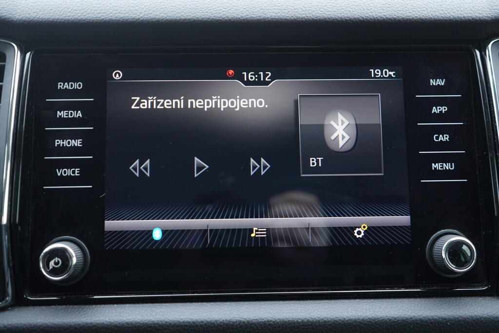 OV190V09596_30.webp_KODIAQ Bussines 2.0 TDI 110 kW automat