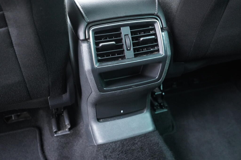 OV190V09596_38.webp_KODIAQ Bussines 2.0 TDI 110 kW automat