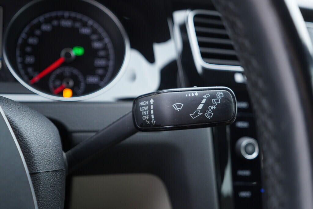 OV190V09598_25.webp_GOLF Highline 1.4 TSI 92 kW automat