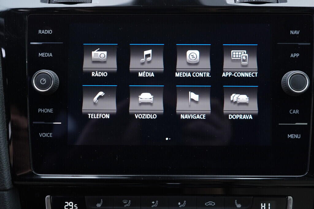 OV190V09598_30.webp_GOLF Highline 1.4 TSI 92 kW automat