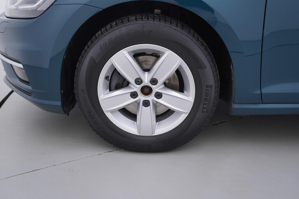 OV190V09598_39.webp_GOLF Highline 1.4 TSI 92 kW automat