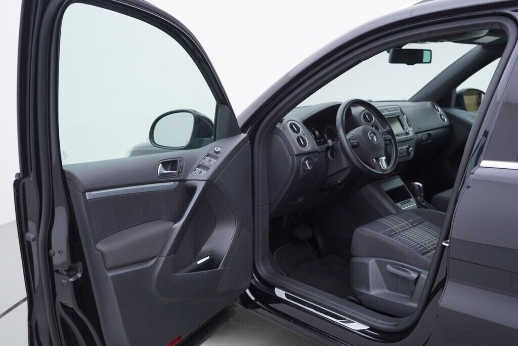 OV190V09599_18.webp_TIGUAN Lounge Sport & Style 2.0 TDI 130 kW automat