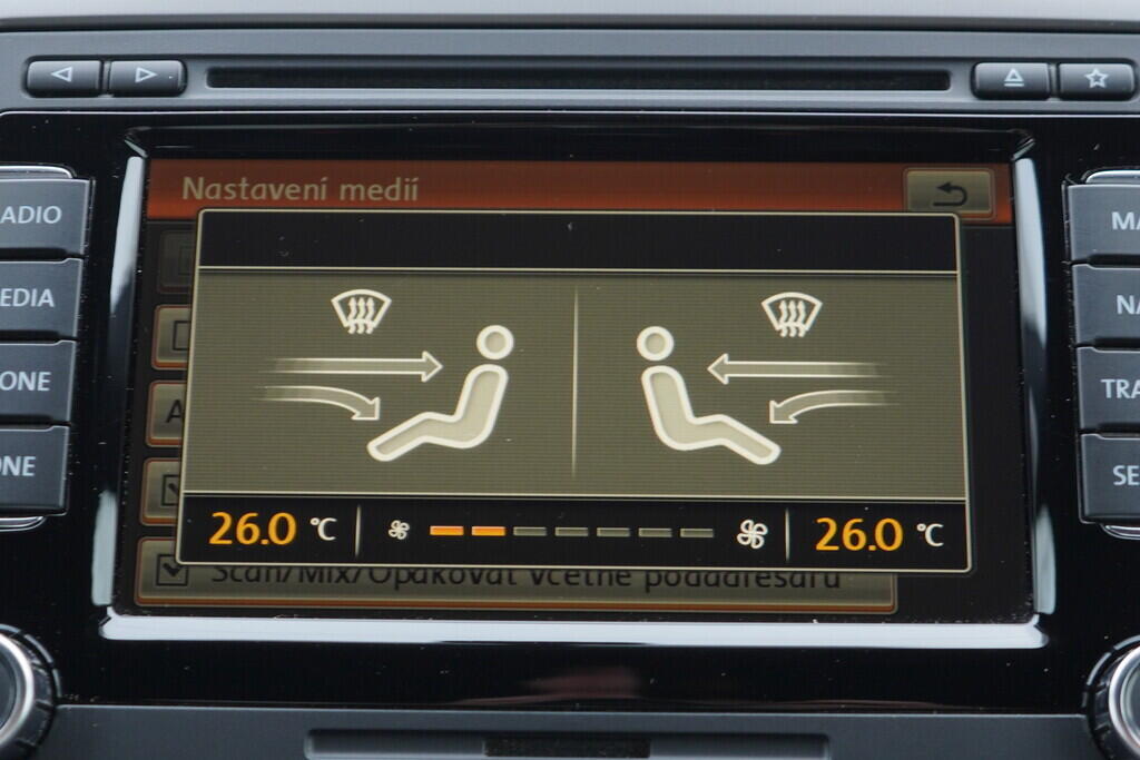 OV190V09599_31.webp_TIGUAN Lounge Sport & Style 2.0 TDI 130 kW automat