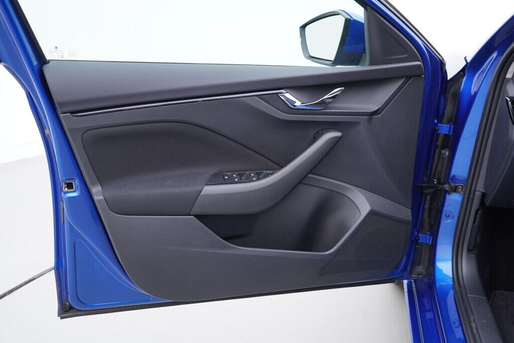 OV190V09600_19.webp_SCALA Selection 1.0 TSI 85 kW manuál, DPH