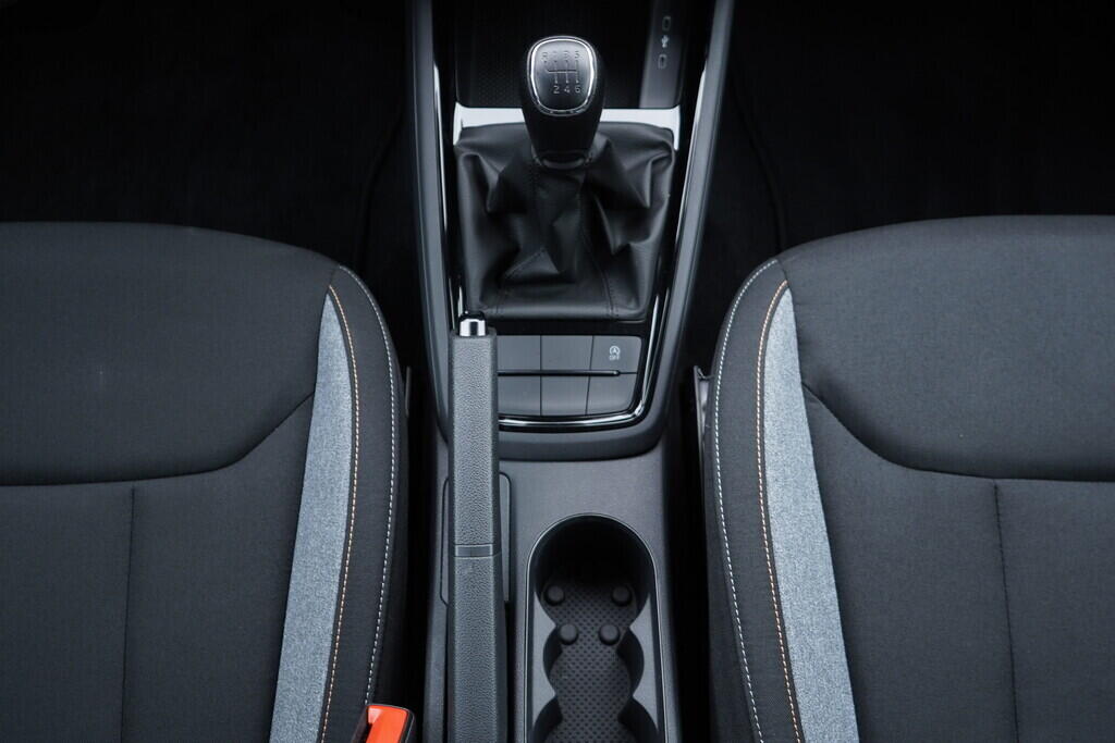 OV190V09600_32.webp_SCALA Selection 1.0 TSI 85 kW manuál, DPH