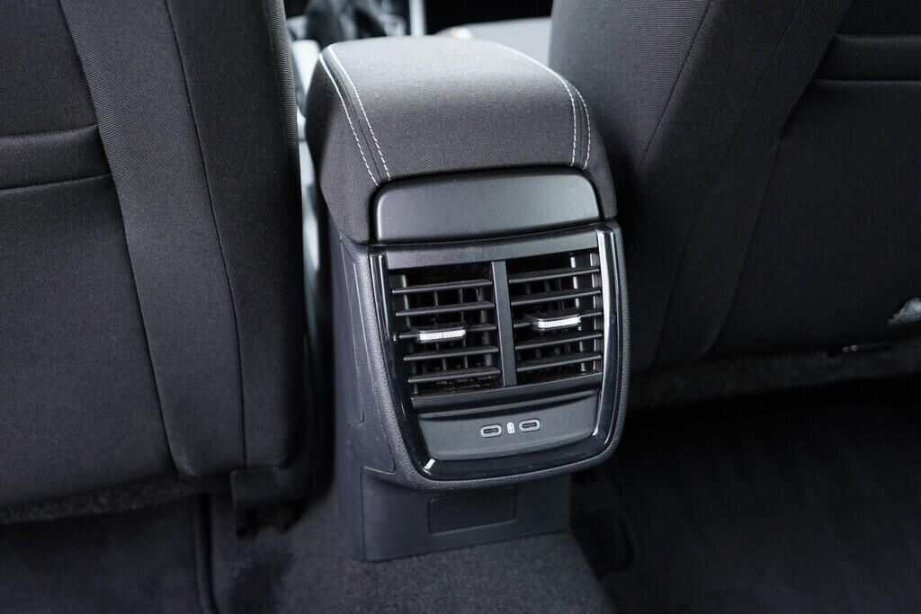 OV190V09600_34.webp_SCALA Selection 1.0 TSI 85 kW manuál, DPH