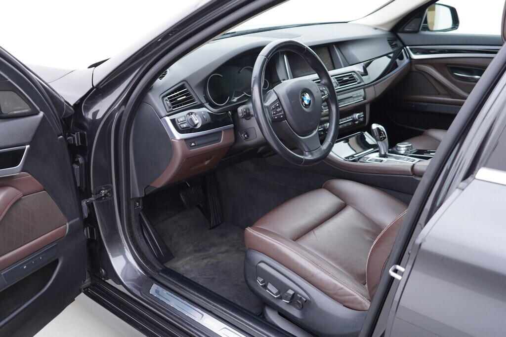 OV190V09602_18.webp_525 Luxury 2.0 D 160 kW automat