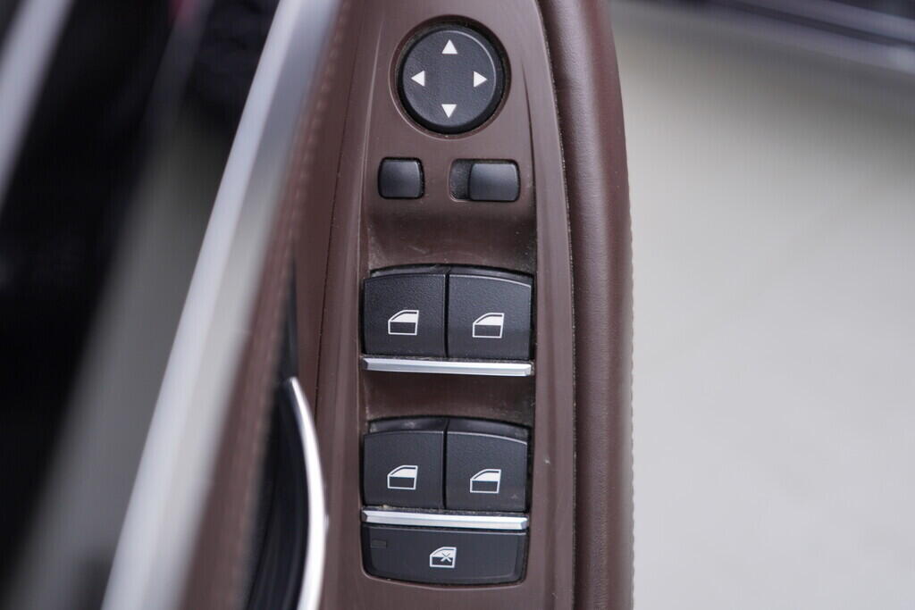 OV190V09602_20.webp_525 Luxury 2.0 D 160 kW automat