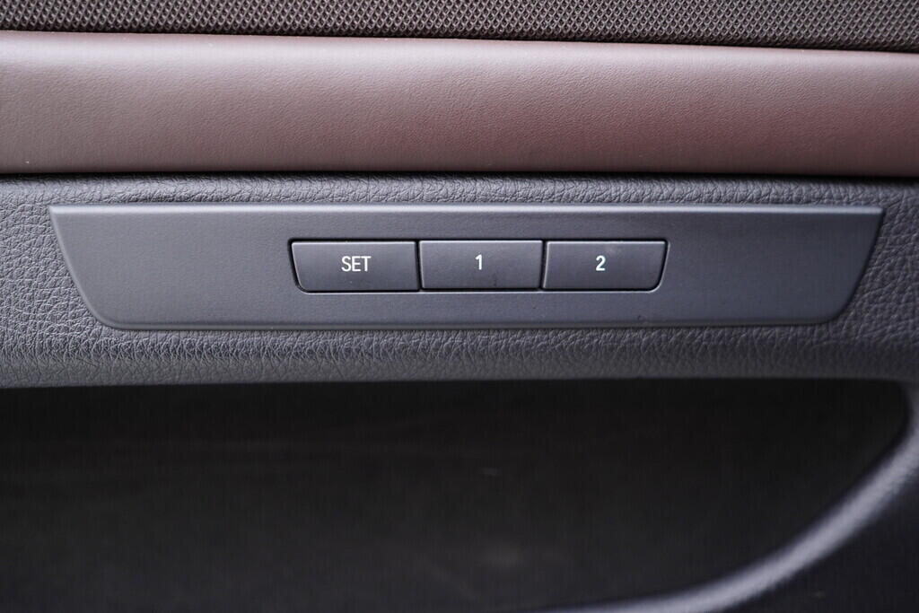 OV190V09602_21.webp_525 Luxury 2.0 D 160 kW automat