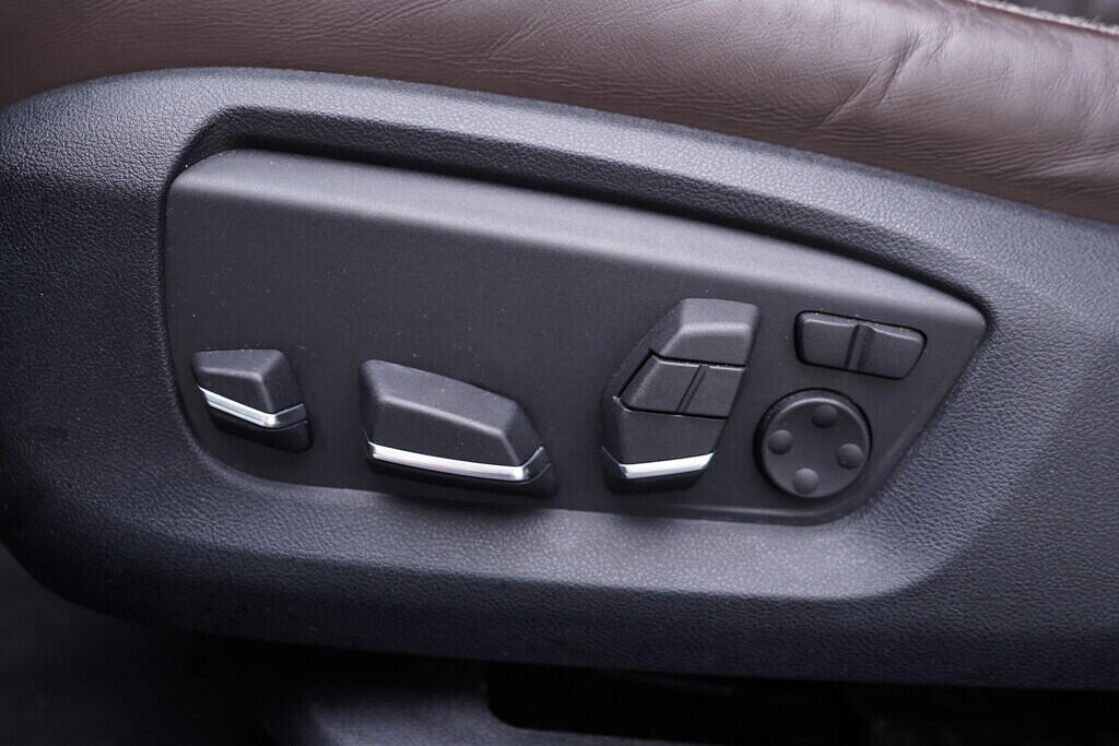 OV190V09602_23.webp_525 Luxury 2.0 D 160 kW automat