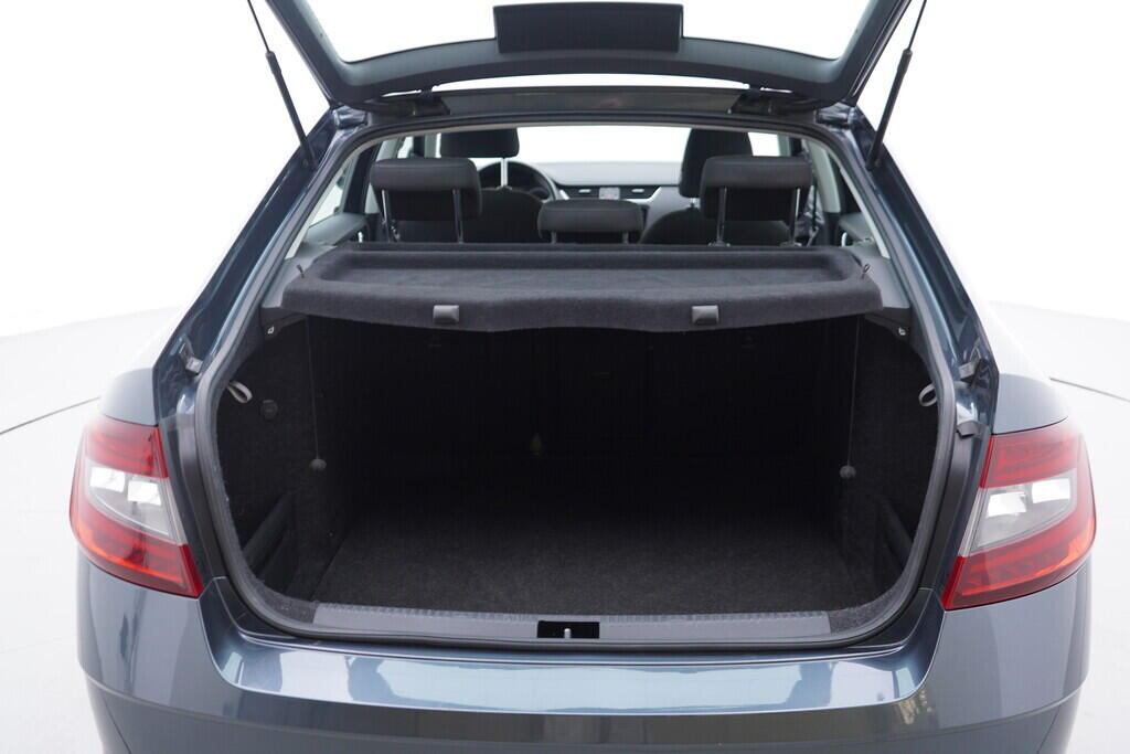 OV190V09605_38.webp_OCTAVIA Style 1.6 TDI 85 kW manuál