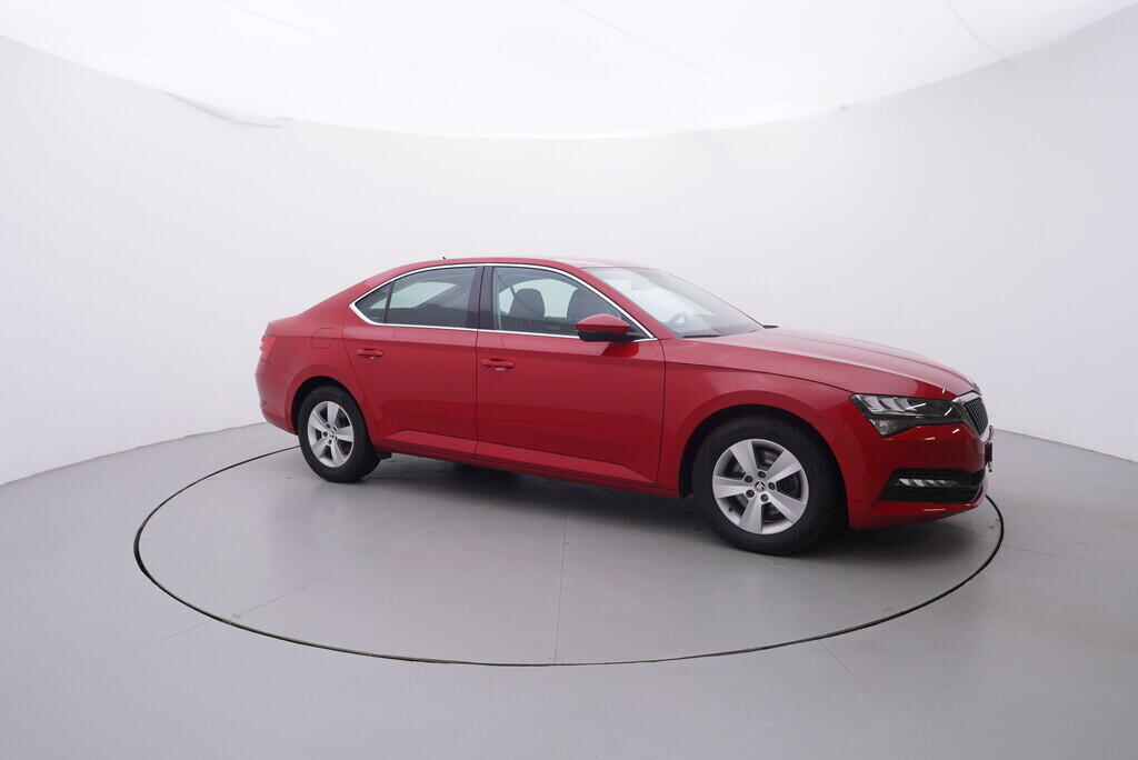 OV190V09606_16.webp_SUPERB Ambition 2.0 TDI 110 kW automat, DPH