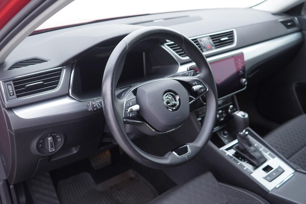 OV190V09606_21.webp_SUPERB Ambition 2.0 TDI 110 kW automat, DPH