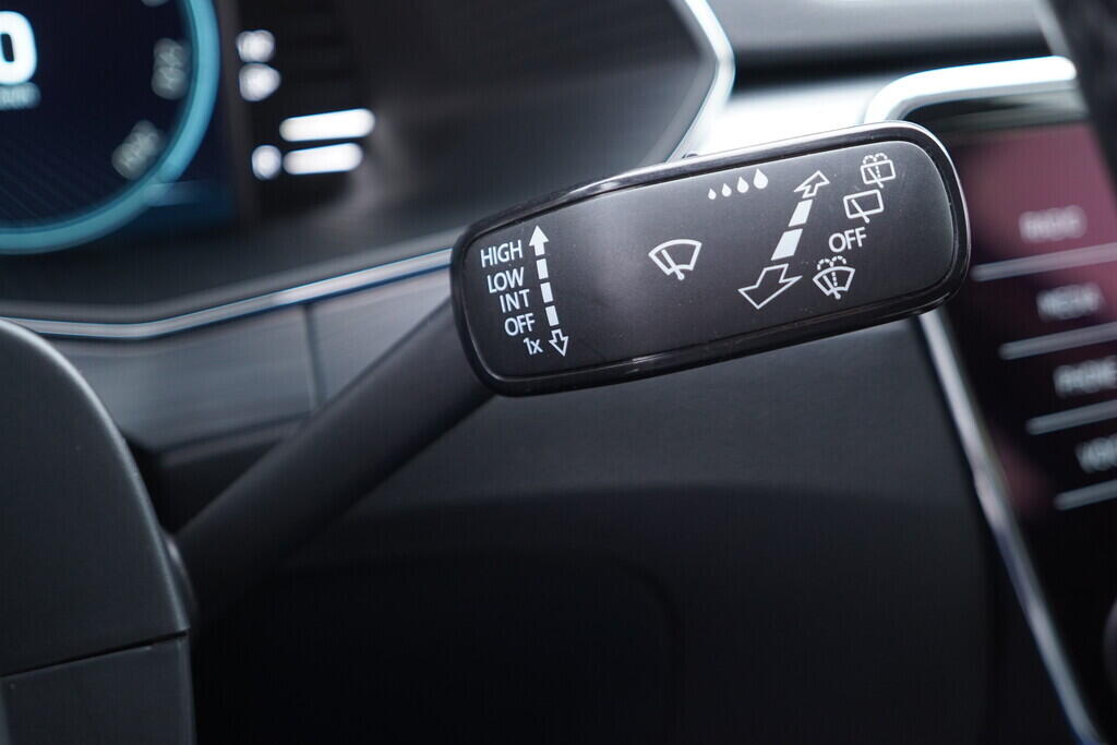 OV190V09606_24.webp_SUPERB Ambition 2.0 TDI 110 kW automat, DPH