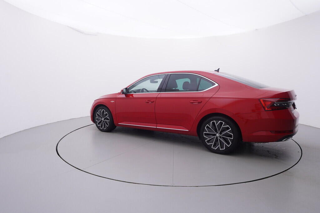 OV190V09607_12.webp_SUPERB L&K 2.0 TDI 147 kW automat, DPH