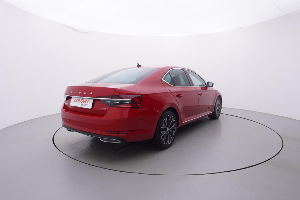 OV190V09607_14.webp_SUPERB L&K 2.0 TDI 147 kW automat, DPH