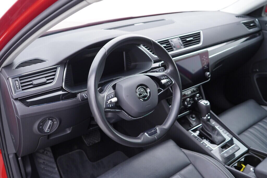 OV190V09607_23.webp_SUPERB L&K 2.0 TDI 147 kW automat, DPH