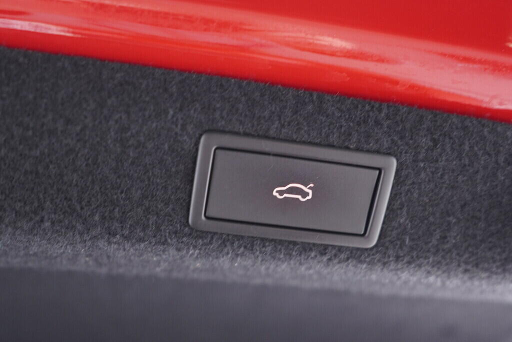 OV190V09607_42.webp_SUPERB L&K 2.0 TDI 147 kW automat, DPH