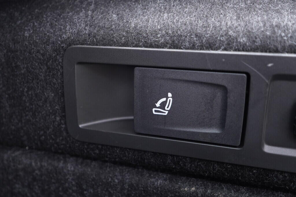 OV190V09607_44.webp_SUPERB L&K 2.0 TDI 147 kW automat, DPH