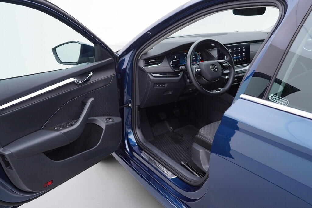 OV190V09611_18.webp_OCTAVIA Style 1.0 TSI 81 kW manuál, DPH