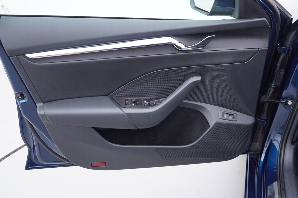 OV190V09611_19.webp_OCTAVIA Style 1.0 TSI 81 kW manuál, DPH