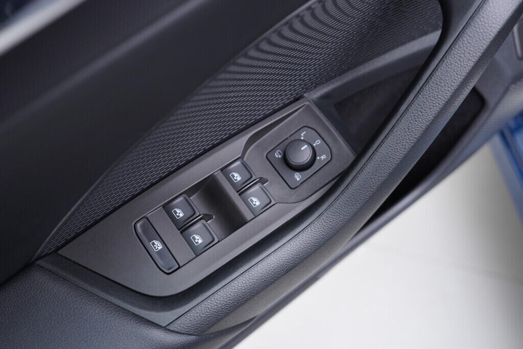 OV190V09611_20.webp_OCTAVIA Style 1.0 TSI 81 kW manuál, DPH