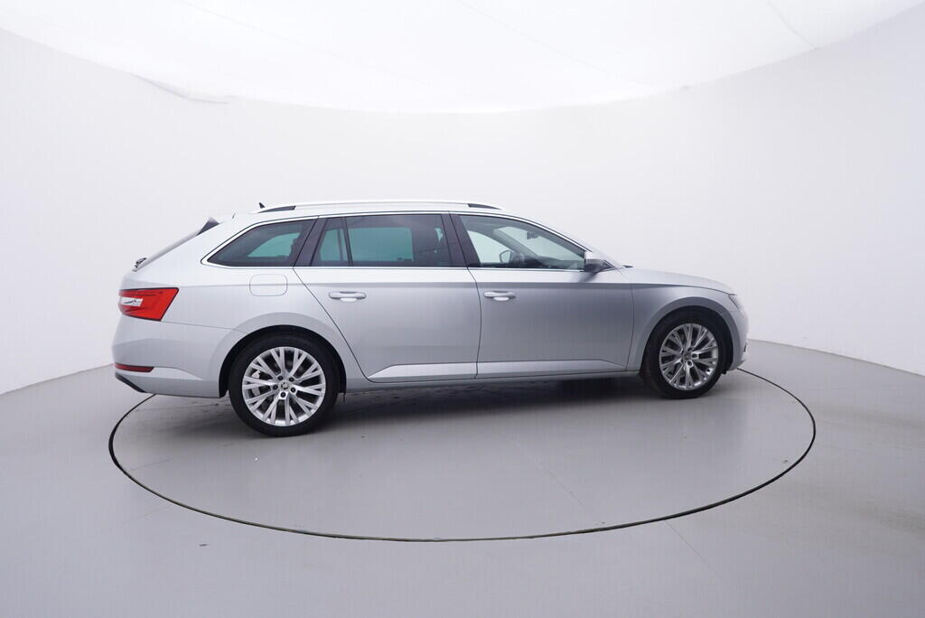 OV190V09612_15.webp_SUPERB Style 2.0 TDI 147 kW automat, DPH