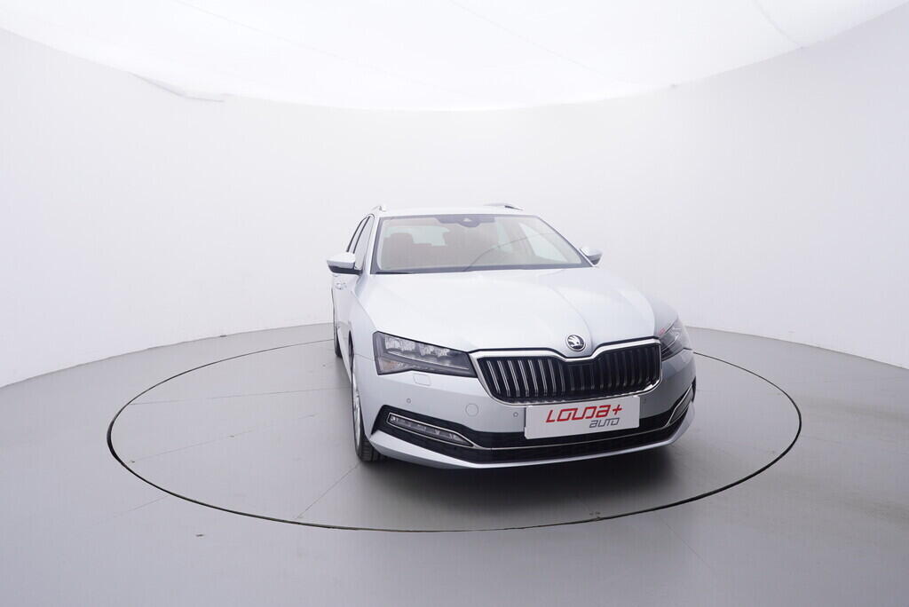 OV190V09612_17.webp_SUPERB Style 2.0 TDI 147 kW automat, DPH