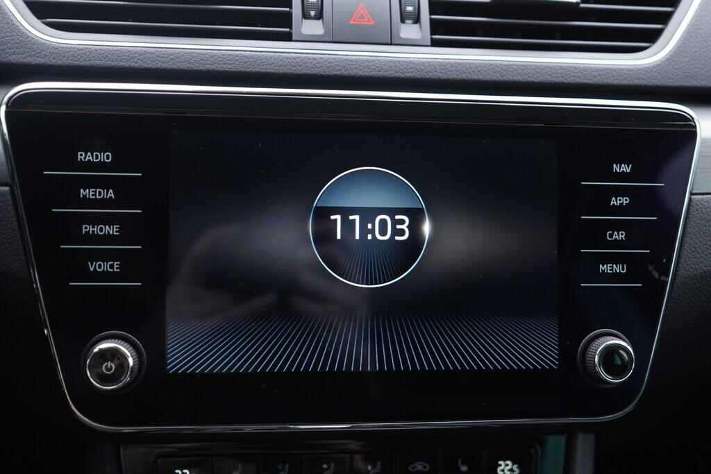 OV190V09612_32.webp_SUPERB Style 2.0 TDI 147 kW automat, DPH