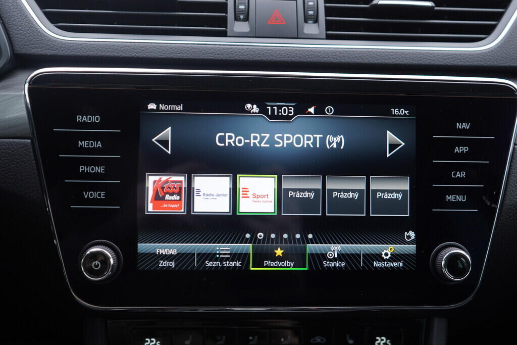 OV190V09612_33.webp_SUPERB Style 2.0 TDI 147 kW automat, DPH