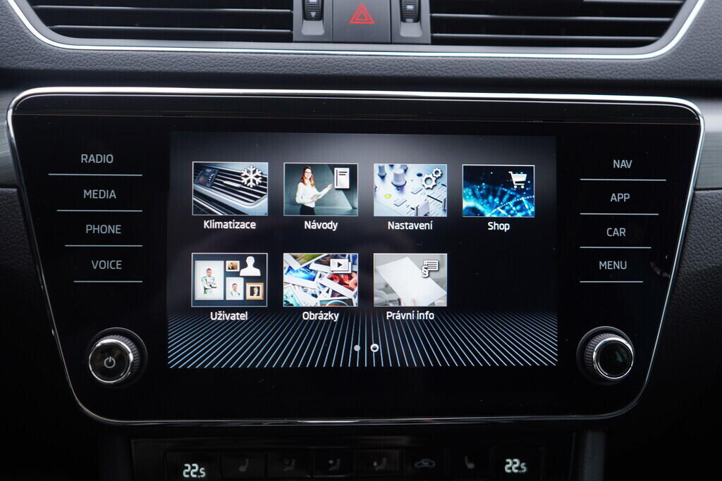 OV190V09612_35.webp_SUPERB Style 2.0 TDI 147 kW automat, DPH