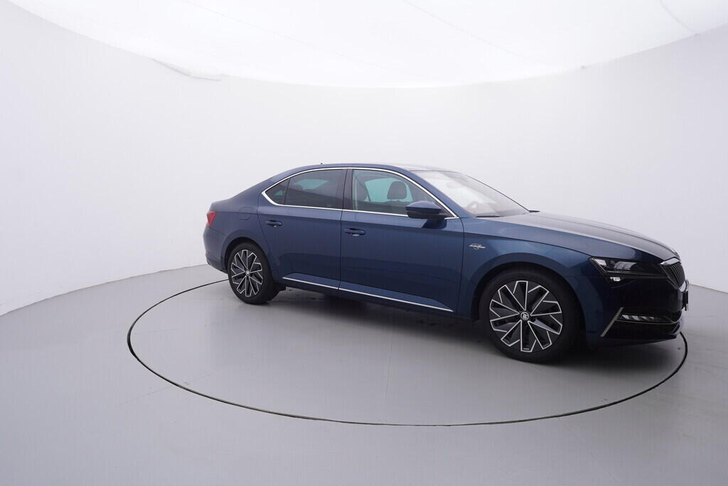 OV190V09617_16.webp_SUPERB L&K 1.5 TSI 110 kW manuál, DPH