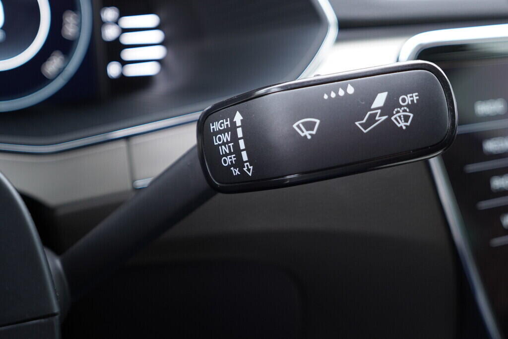 OV190V09617_28.webp_SUPERB L&K 1.5 TSI 110 kW manuál, DPH