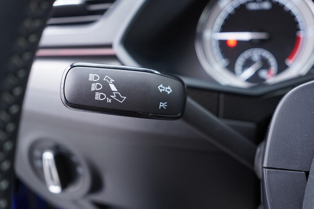 OV190V09618_24.webp_SUPERB SportLine 2.0 TDI 110 kW manuál, DPH