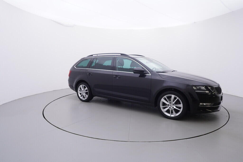 OV190V09619_16.webp_OCTAVIA Style Plus 2.0 TDI 110 kW automat, DPH