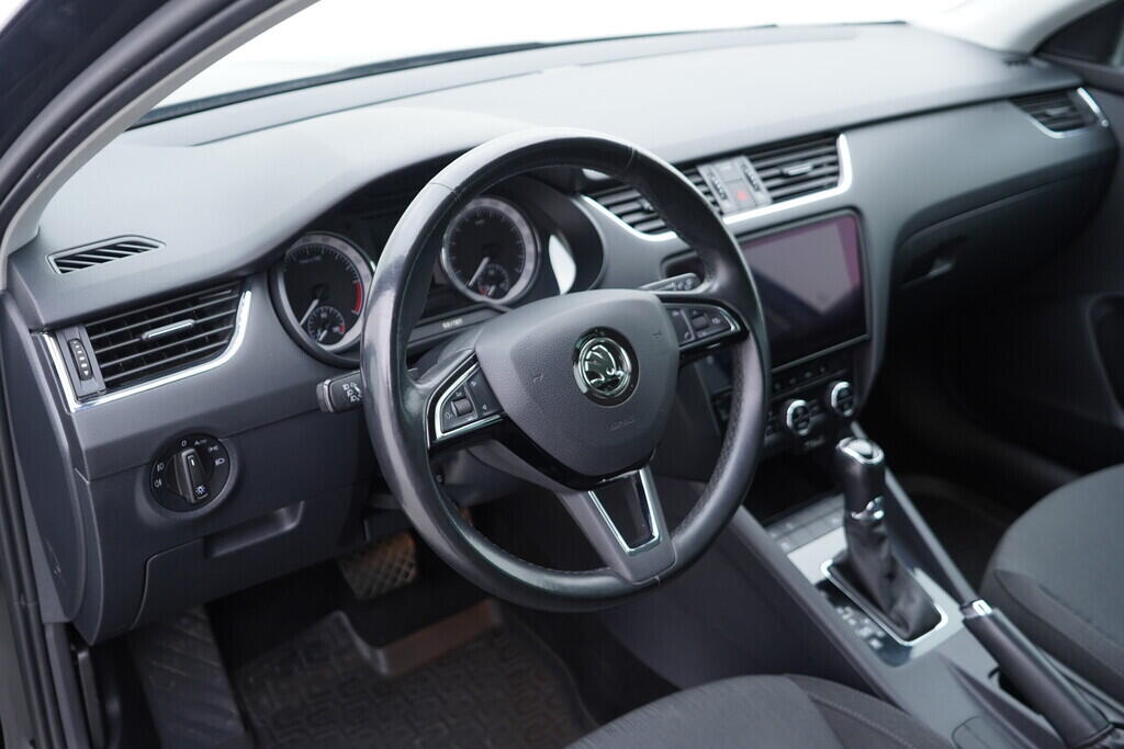 OV190V09619_22.webp_OCTAVIA Style Plus 2.0 TDI 110 kW automat, DPH