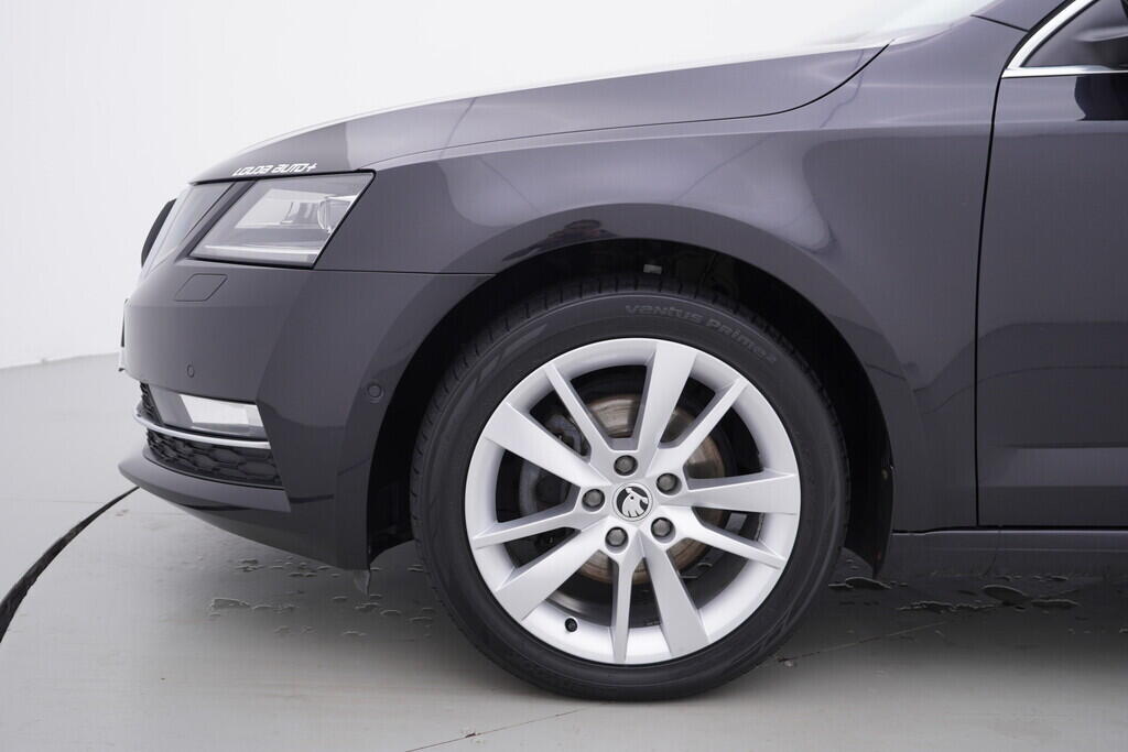 OV190V09619_42.webp_OCTAVIA Style Plus 2.0 TDI 110 kW automat, DPH