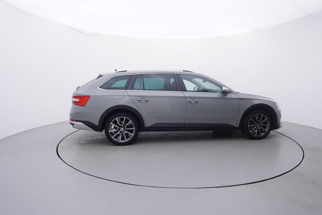 OV190V09621_15.webp_SUPERB Scout 2.0 TDI 147 kW automat, DPH