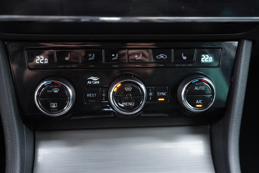 OV190V09621_38.webp_SUPERB Scout 2.0 TDI 147 kW automat, DPH