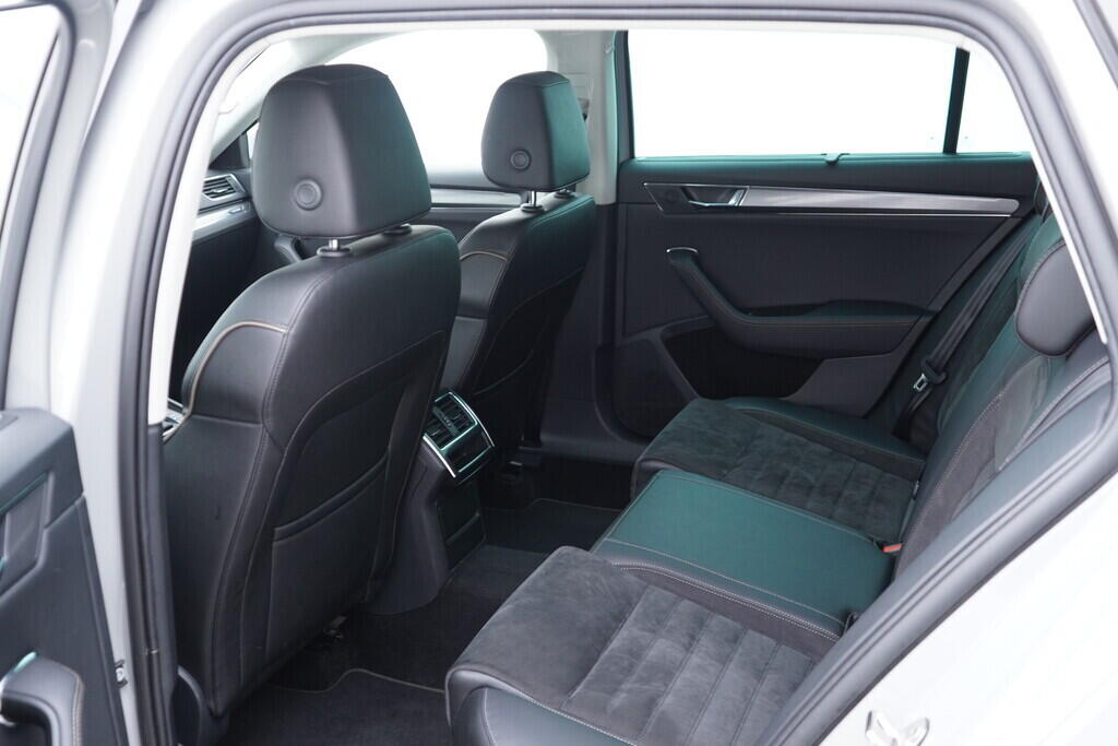 OV190V09621_40.webp_SUPERB Scout 2.0 TDI 147 kW automat, DPH